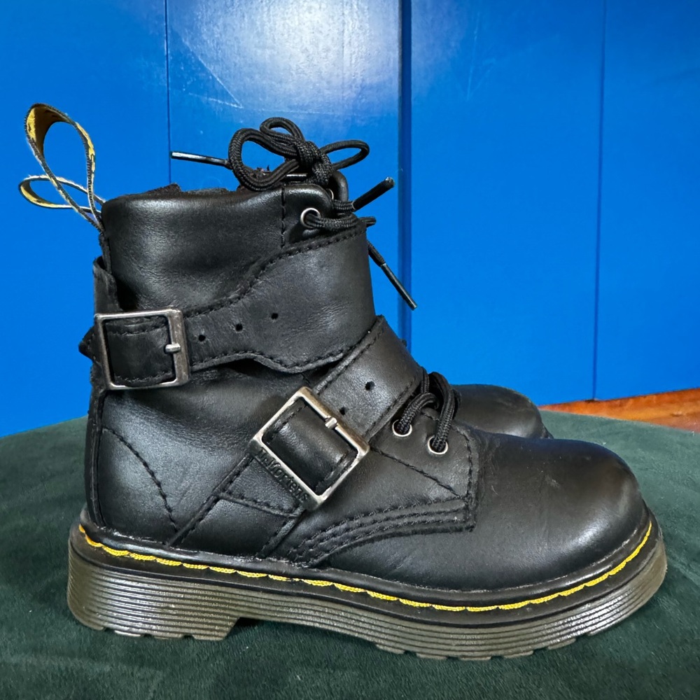 Combat toddler Joska Dr. Martens size 8